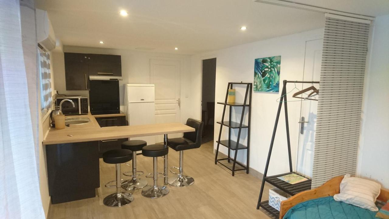 Appartements Dans Residence Avec Piscine - Mer A 500M 海滨圣玛丽 外观 照片