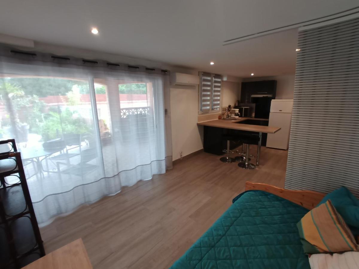 Appartements Dans Residence Avec Piscine - Mer A 500M 海滨圣玛丽 外观 照片